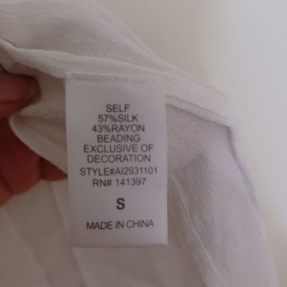 Astr White Blouse with beaded shoulders and open sides - Picture 6 of 10